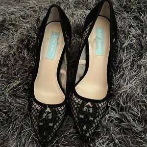 🖤Classic Black Beauties🖤